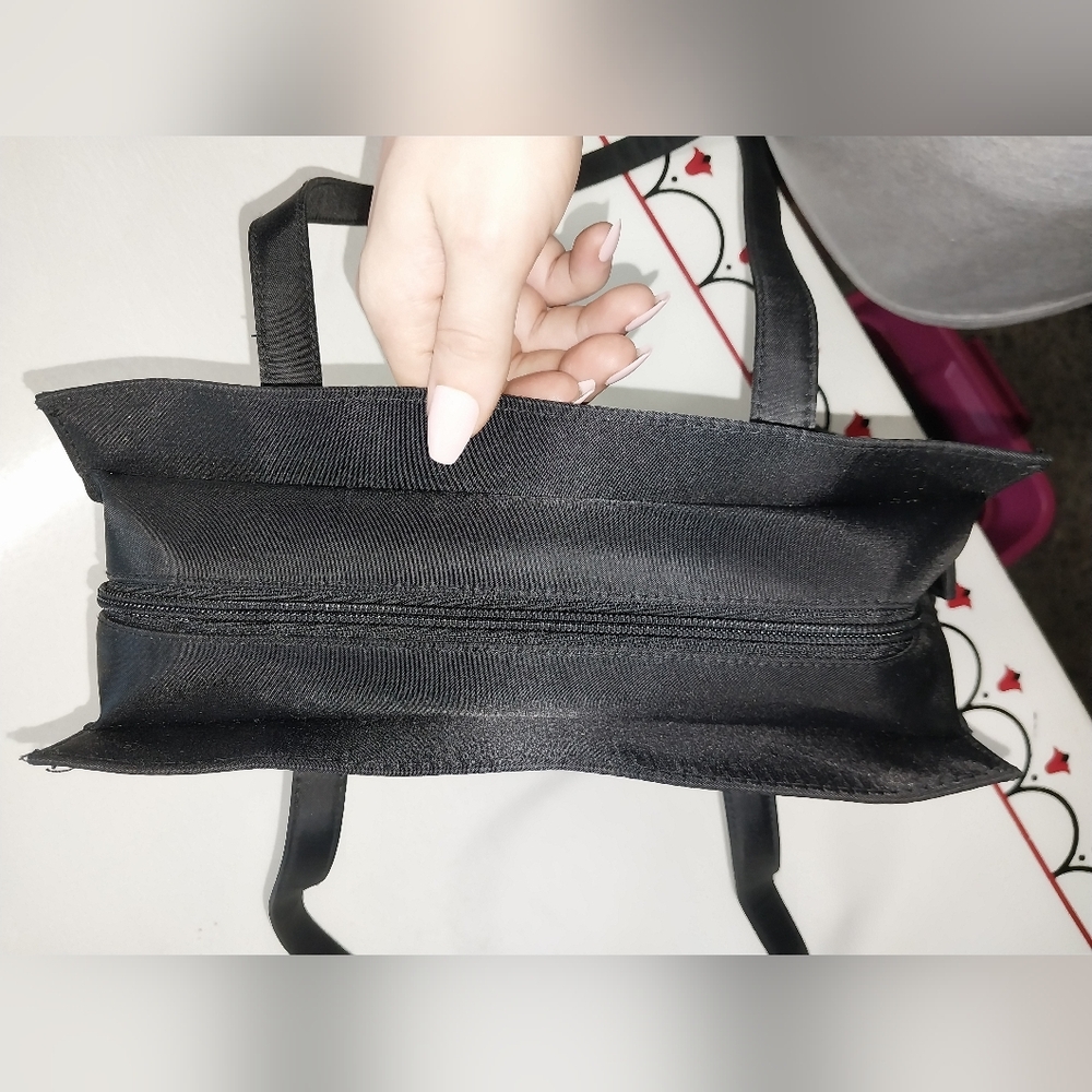 Kenneth Cole Reaction Black Tote Bag - Picture 6 of 7